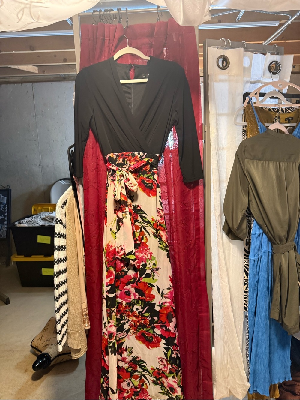Chetta B Floral Maxi dress in Black, Red & Cream - Picture 2 of 6